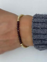 Load image into Gallery viewer, Garnet Color Beaded Bracelet

